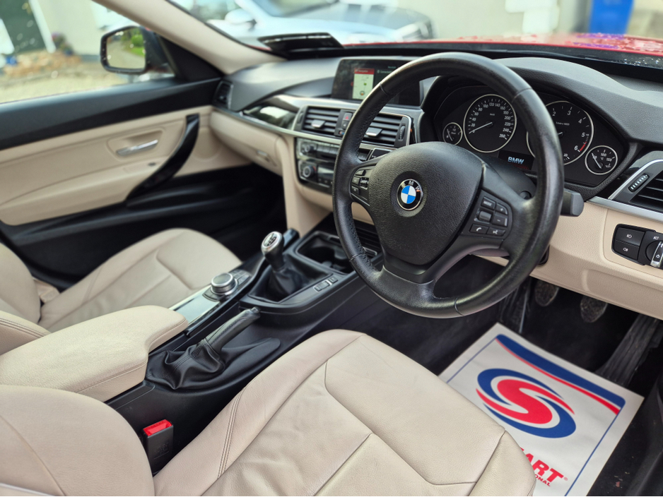 2018 BMW 3 Series - image 14