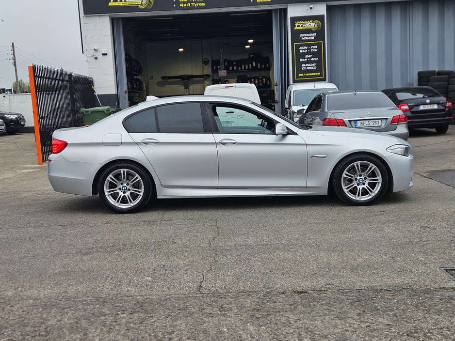 2012 BMW 5 Series - image 3