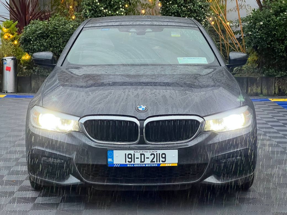 2019 BMW 5 Series 520d M-SPORT * READY TO DRIVE AWAY TODAY * // LEATHER HEATED SEATS // 19" M-SPORT ALLOYS // PARKING SENSORS FRONT & REAR €27,900
