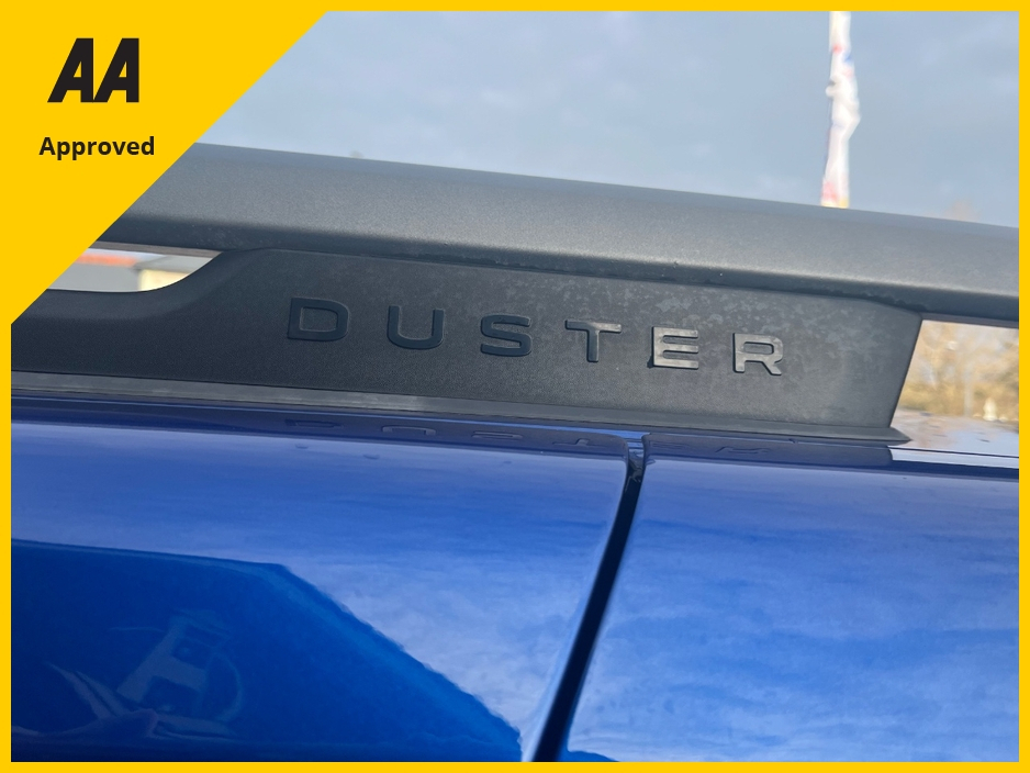 2023 Dacia Duster - image 15