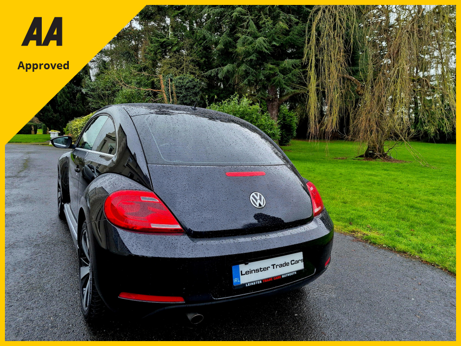 2015 Volkswagen Beetle Design+Auto+Low KM's €13,995