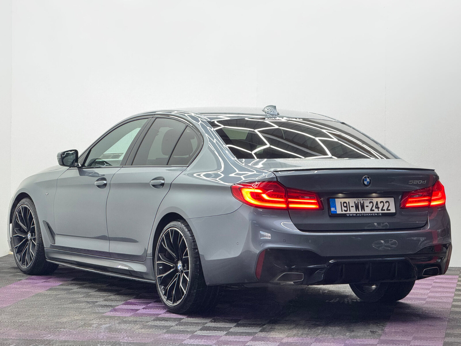 2019 BMW 5 Series - image 6