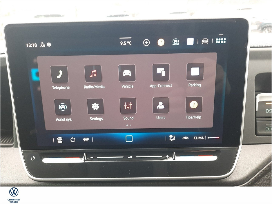 2025 Volkswagen Crafter - image 18