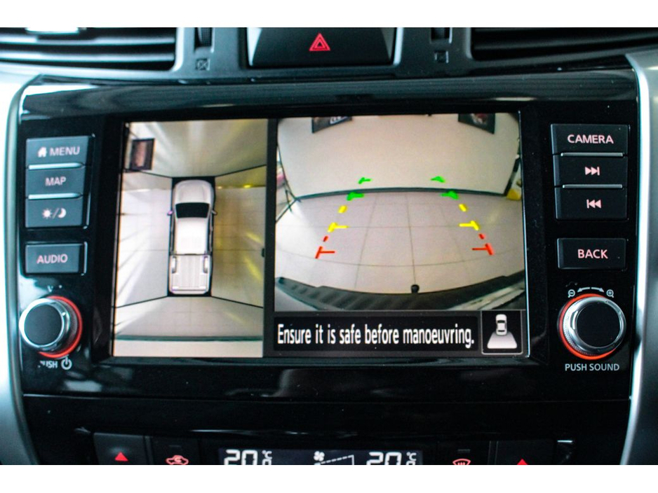 2021 Nissan Navara TEKNA 2.3DCi AUTOMATIC €32,899