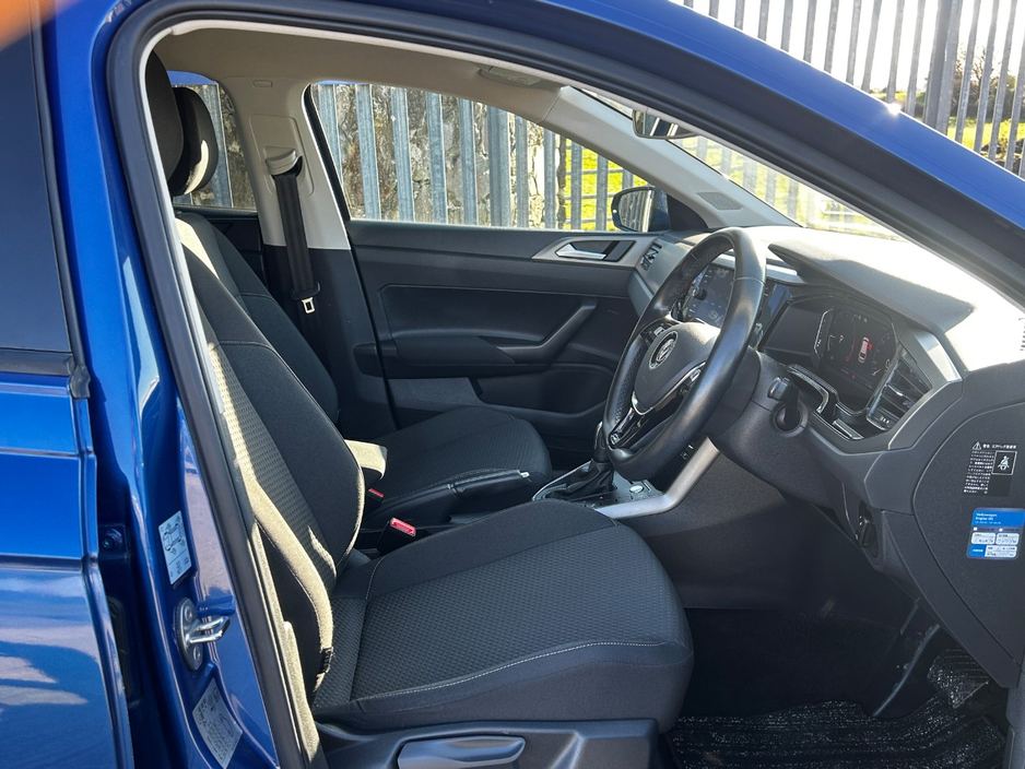 2020 Volkswagen Polo - image 9