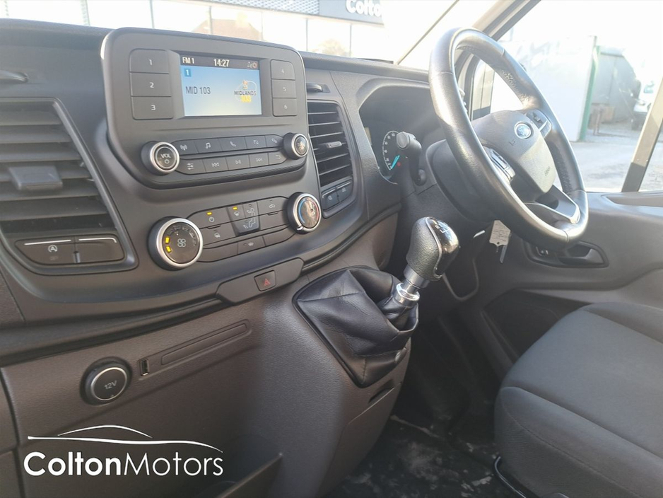 2021 Ford Transit - image 9