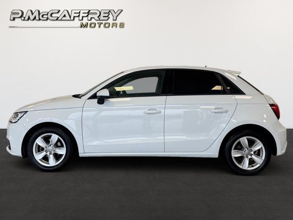 2016 Audi A1 - image 8