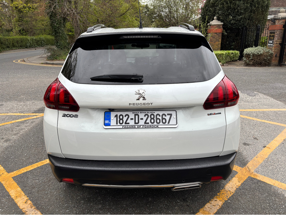 2018 Peugeot 2008 - image 6
