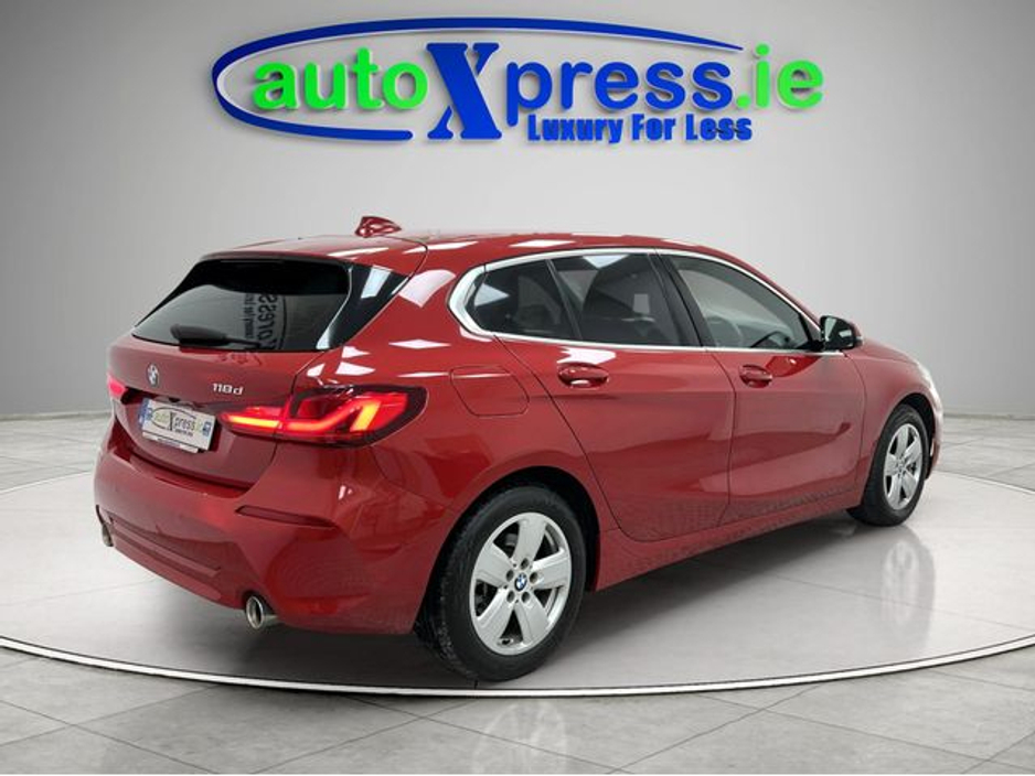 2020 BMW 1 Series - image 7