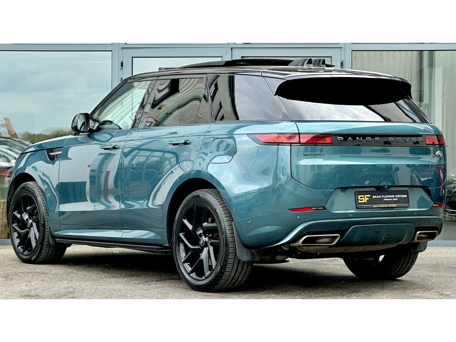 2023 Land Rover Range Rover Sport - image 4