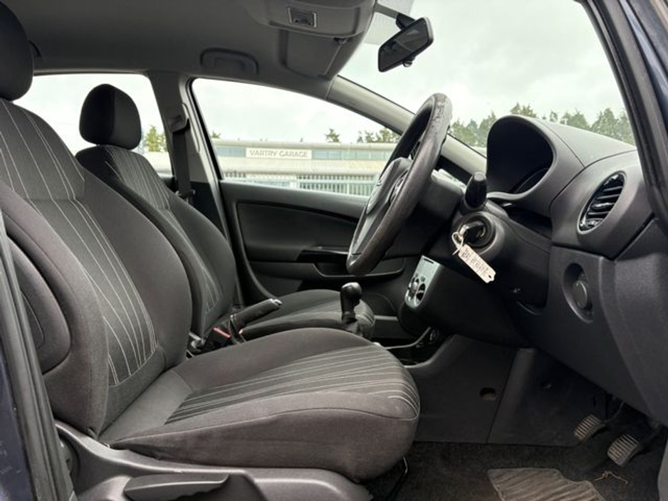 2010 Opel Corsa - image 14