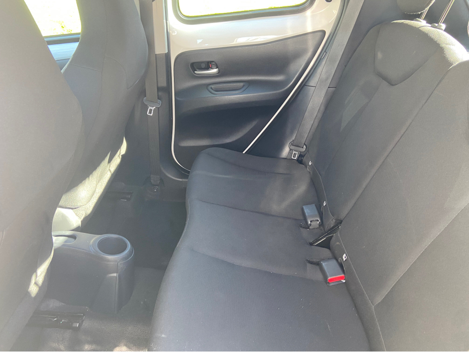 2022 Toyota Aygo - image 7