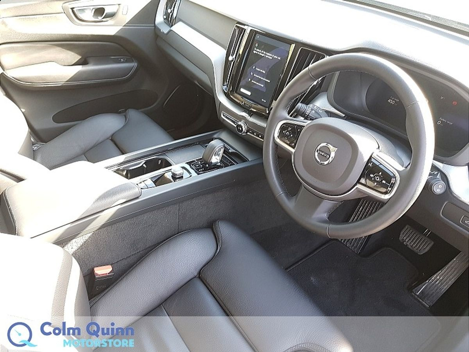 2023 Volvo XC60 - image 11
