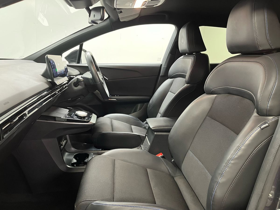 2024 MG 4 - image 18