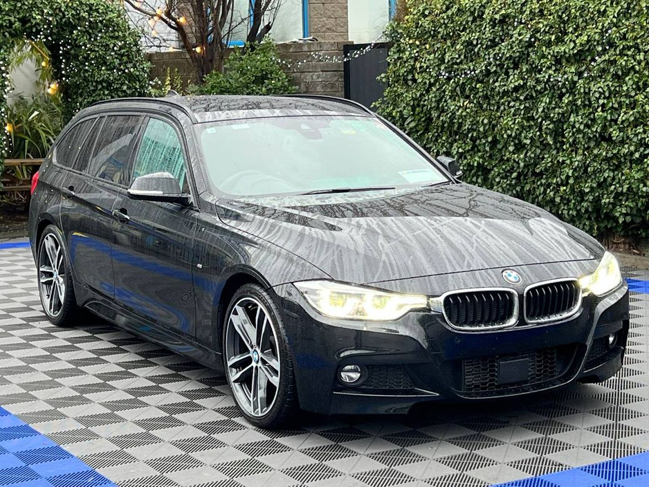 2018 BMW 3 Series 320d M-SPORT TOURING // ONLY 14, 900 KMS // 19" SHADOWLINE ALLOYS // LEATHER M-SPORT INTERIOR €26,900