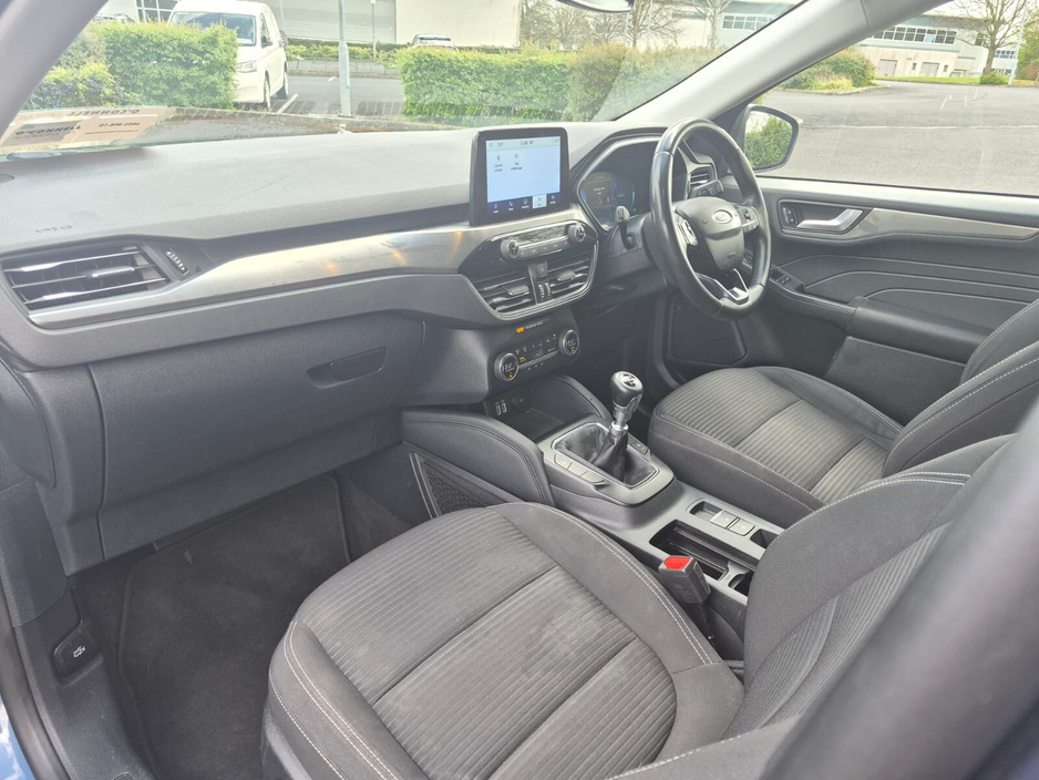 2022 Ford Kuga - image 15