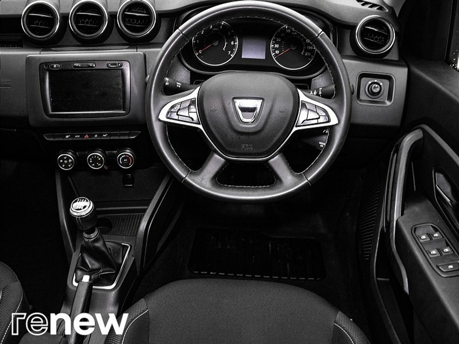 2020 Dacia Duster - image 29