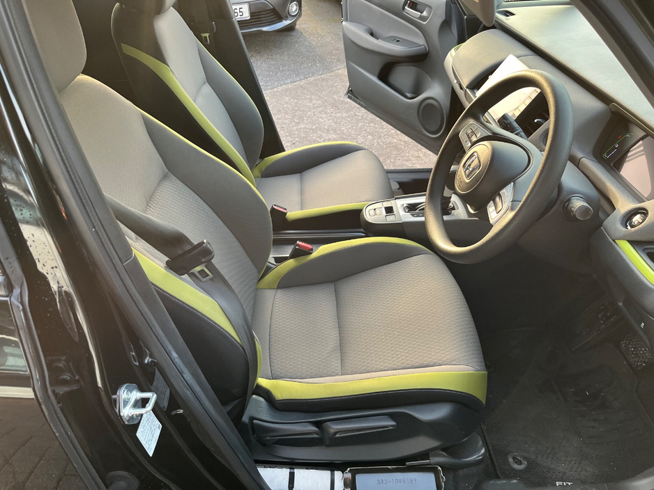 2020 Honda Fit - image 9