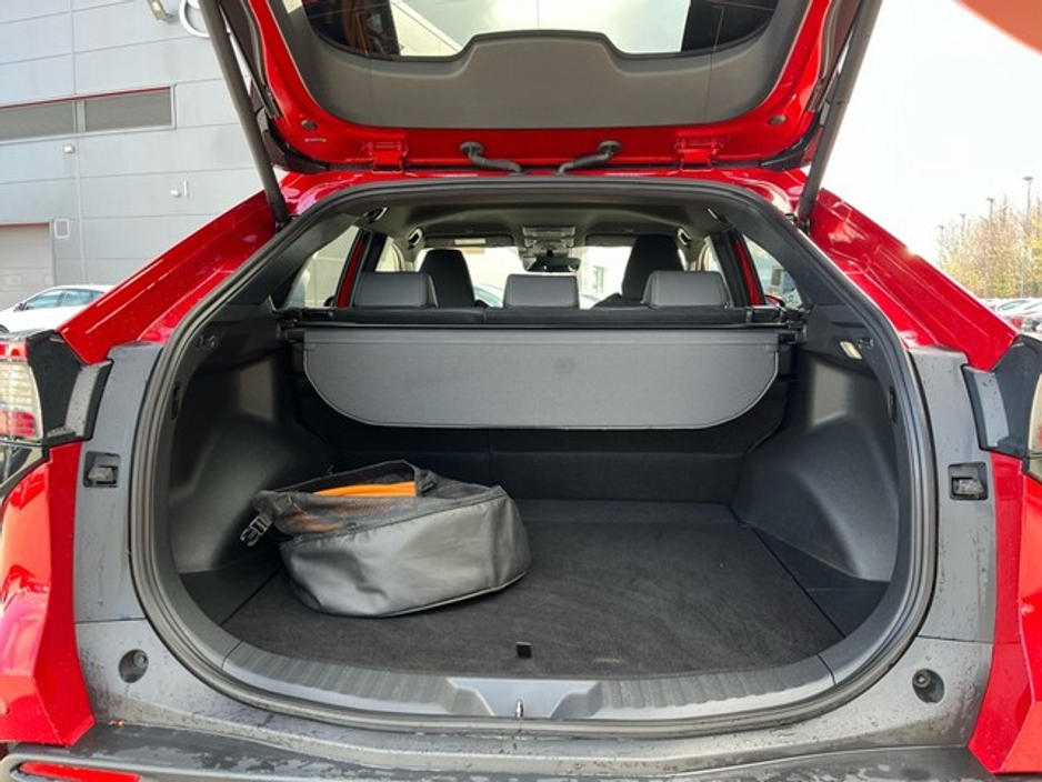 2024 Toyota bZ4X - image 11