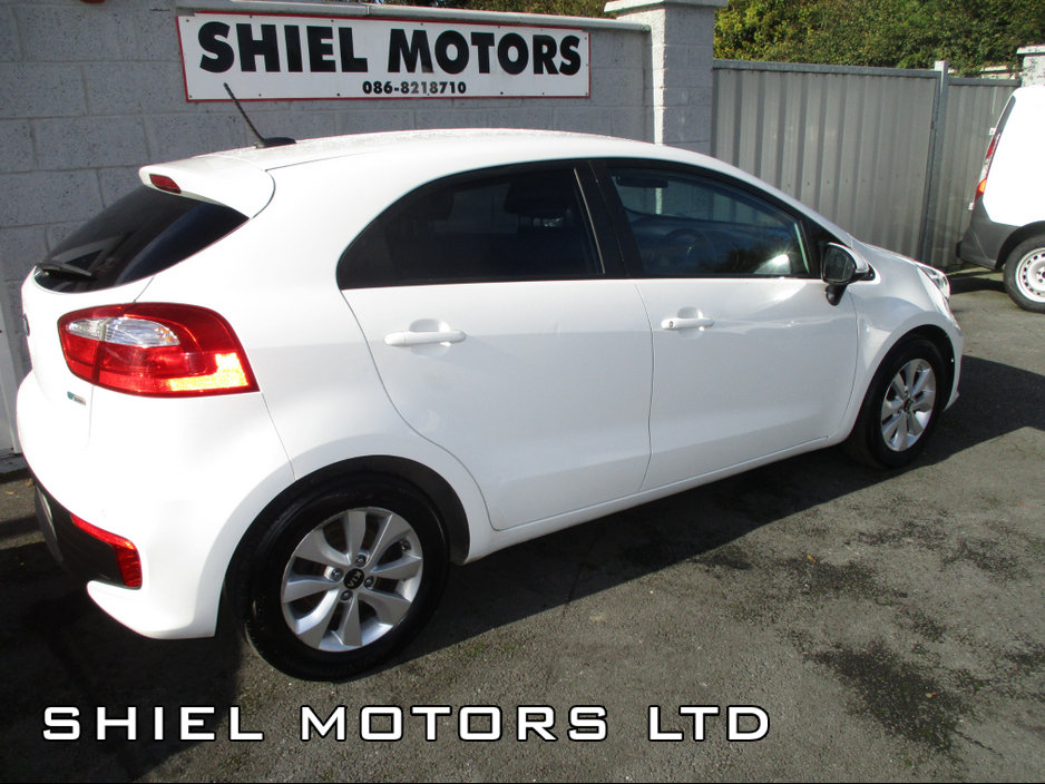 2016 Kia Rio - image 10