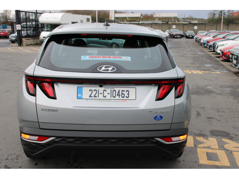 2022 Hyundai Tucson - image 4