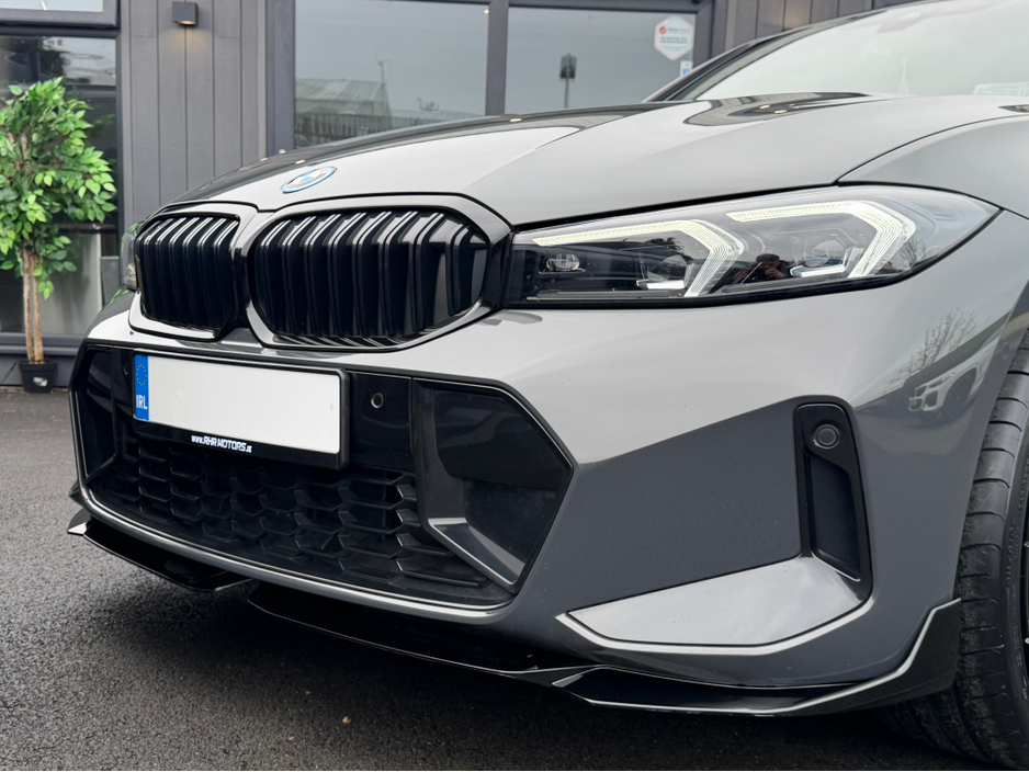 2023 BMW 3 Series - image 13