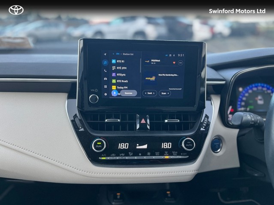 2022 Toyota Corolla HYBRID LUNA SP SPORT 4DR AUTO €27,500