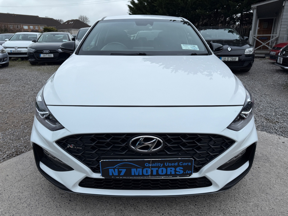 2022 Hyundai i30 - image 3