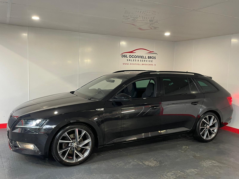 2019 Skoda Superb - image 13