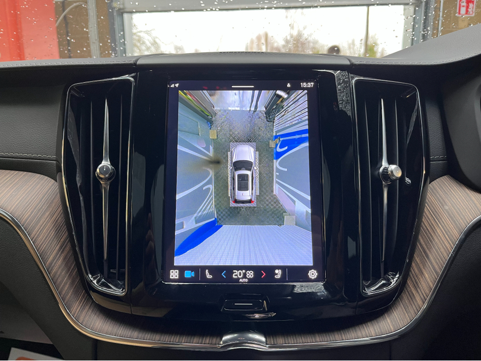 2023 Volvo XC60 €45950 2023 VOLVO XC60 RECHARGE ULTIMATE T6 2.0 AUTOMATIC / CRUISE CONTROL / 360° PARKING CAMERA / ELECTRIC MEMORY & HEATED SEATS / PANORAMIC SUNROOF / HEATED STEERING WHEEL / APPLE CARPLAY €45,950