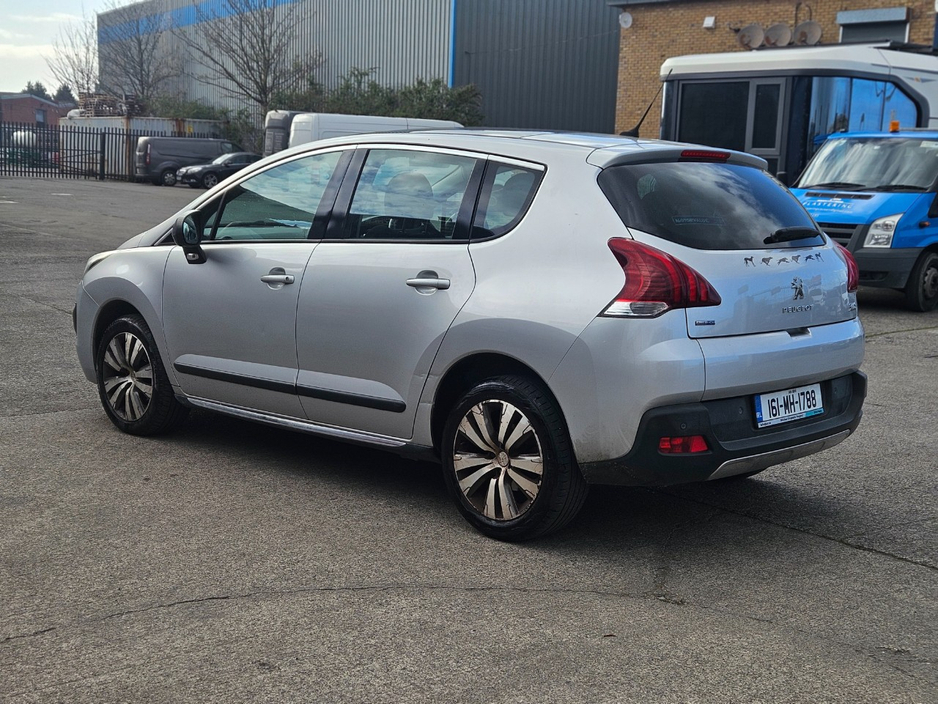 2016 Peugeot 3008 - image 4