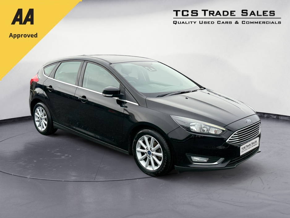 2017 Ford Focus - image 4