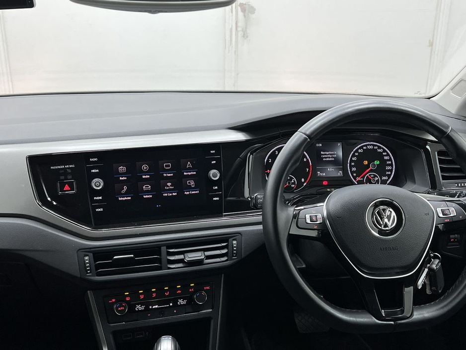 2018 Volkswagen Polo - image 16