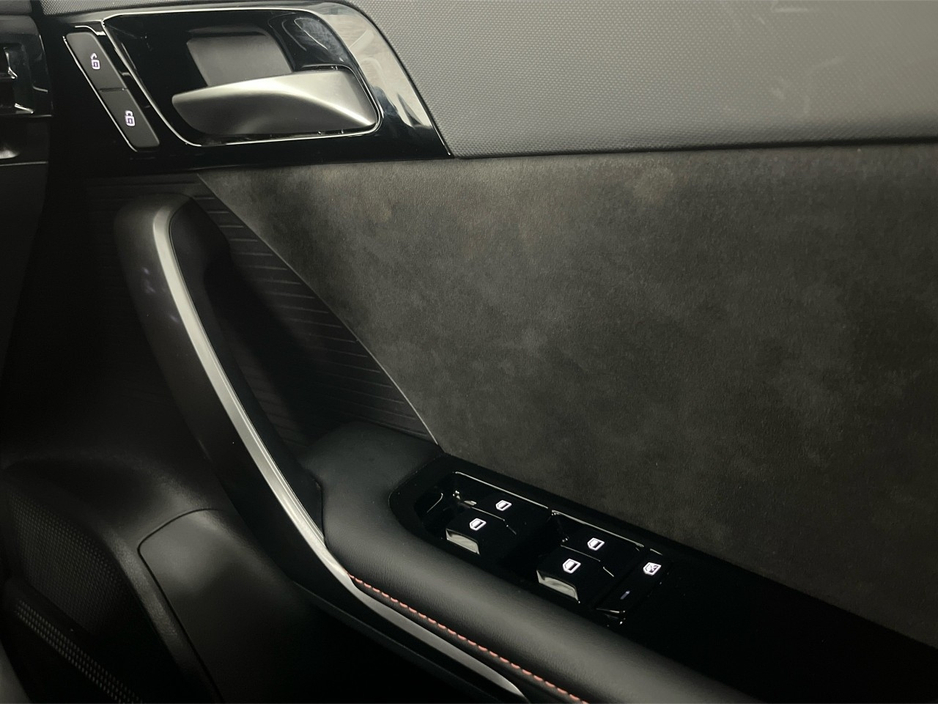 2024 MG MG4 EV X POWER RACING GREEN 435BHP 64KWH AUTO **HEATED ALCANTARA SEATS**18" DIAMOND CUT ALLOY WHEELS WITH TANZANITE ORANGE CALLIPERS**2 TONE ROOF**HEATED STEERING WHEEL**APPLE CARPLAY**TOUCH SCREEN DISPLAY** €30,995