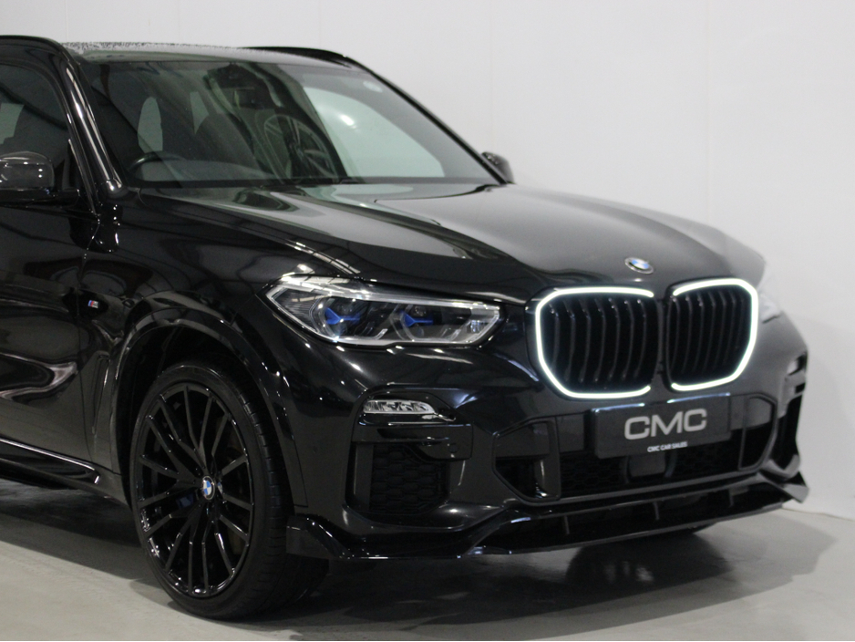 2021 BMW X5 - image 11