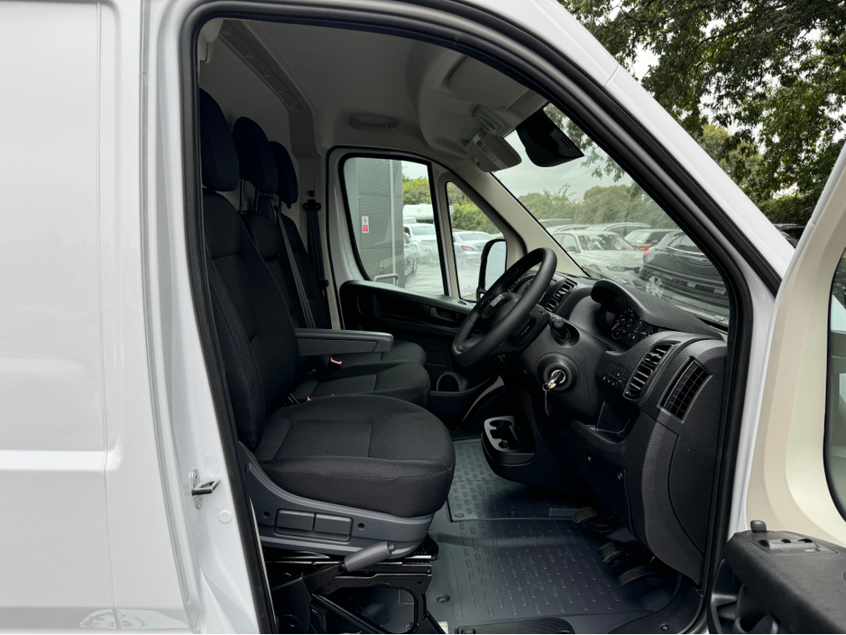 2025 Fiat Ducato 2.2 | L4 | H2 | 180hp €35,606