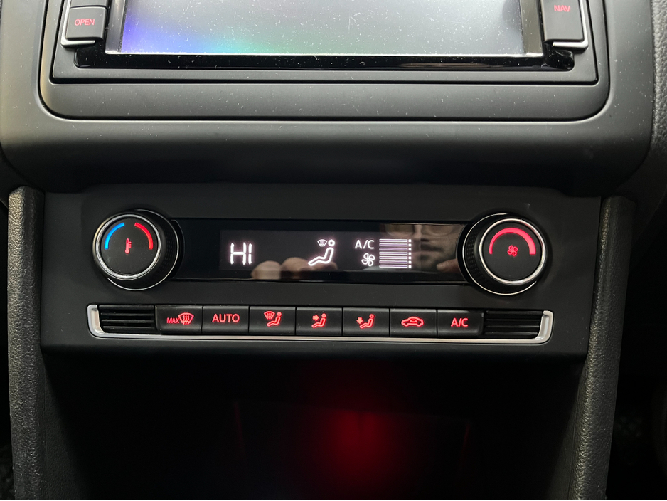 2017 Volkswagen Polo €13950! 2017 VOLKSWAGEN POLO TSI CONFORTLINE 1.2 AUTOMATIC WITH REVERSE CAMERA AND MORE €13,950