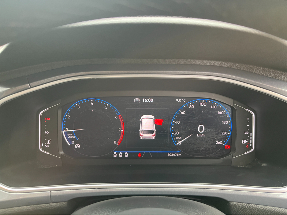 2024 Volkswagen T-Roc - image 24