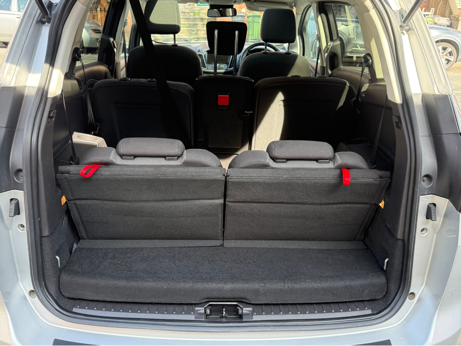 2019 Ford Grand C-Max - image 7