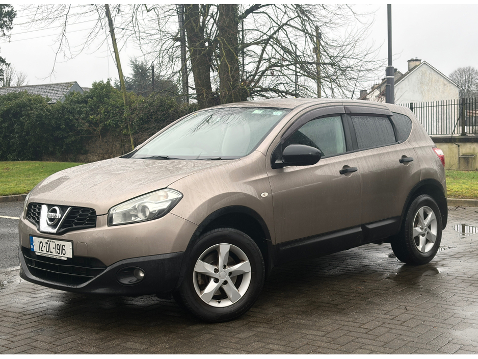2012 Nissan Qashqai 1.6 CVT XE €4,950