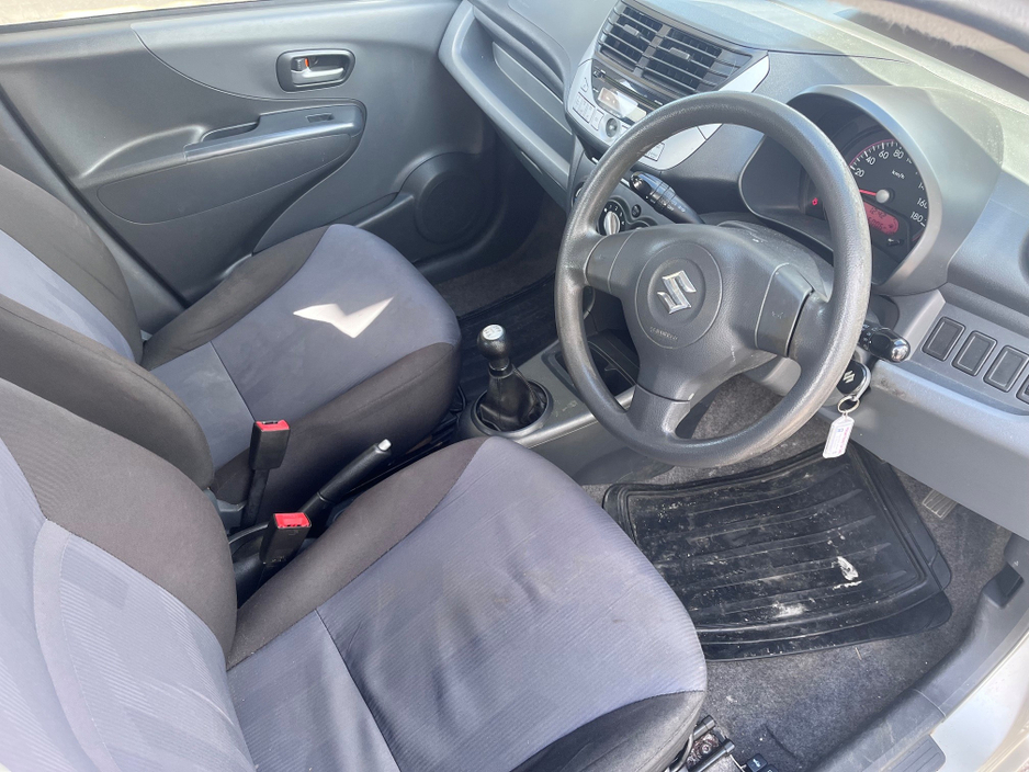2013 Suzuki Alto - image 5