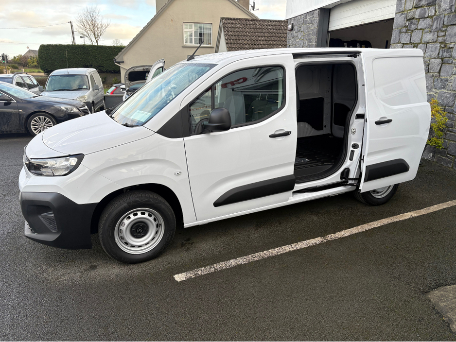 2025 Citroen Berlingo ENTRPRISE BLUE HDI 100