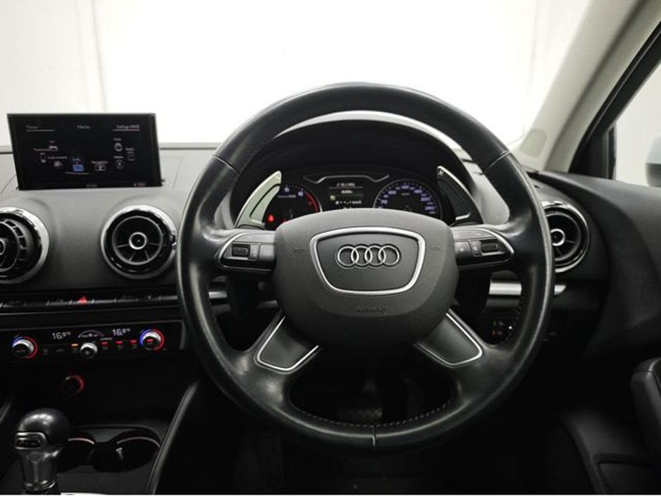 2015 Audi A3 - image 21