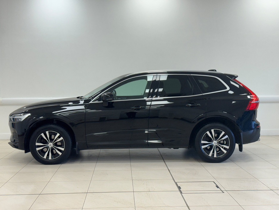 2021 Volvo XC60 - image 4