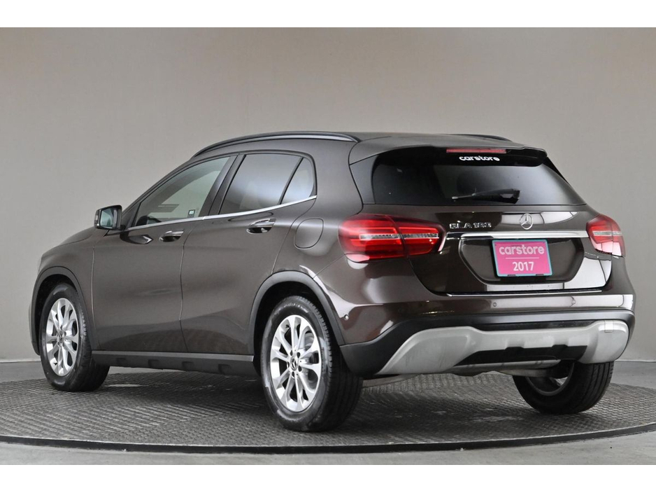 2017 Mercedes-Benz GLA Class GLA 180 *HALF LEATHER*REVERSE CAM*PARK SENSORS*