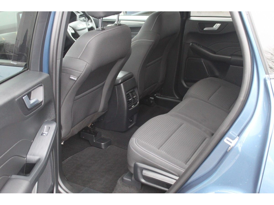 2024 Ford Kuga - image 16