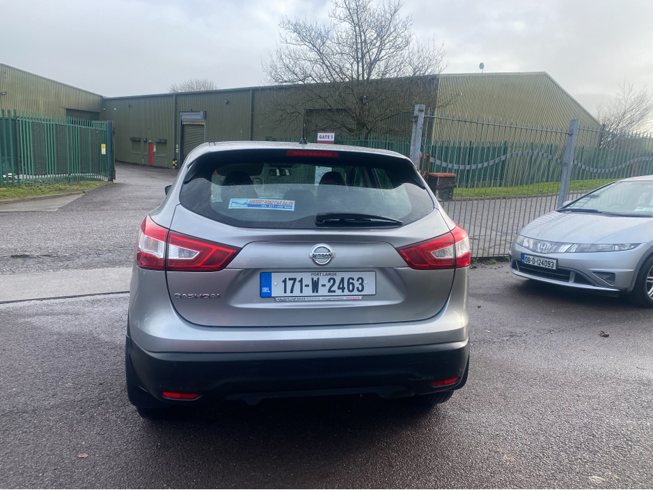 2017 Nissan Qashqai 1.2 PET XE E6 4DR €11,250