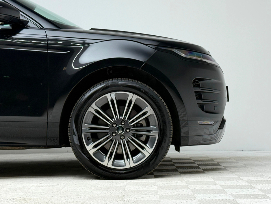 2024 Land Rover Range Rover Evoque HSE DYNAMIC P300E *HUGE SPEC* €52,990