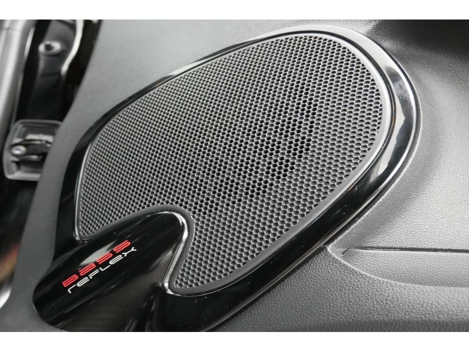 2019 Renault Clio - image 25