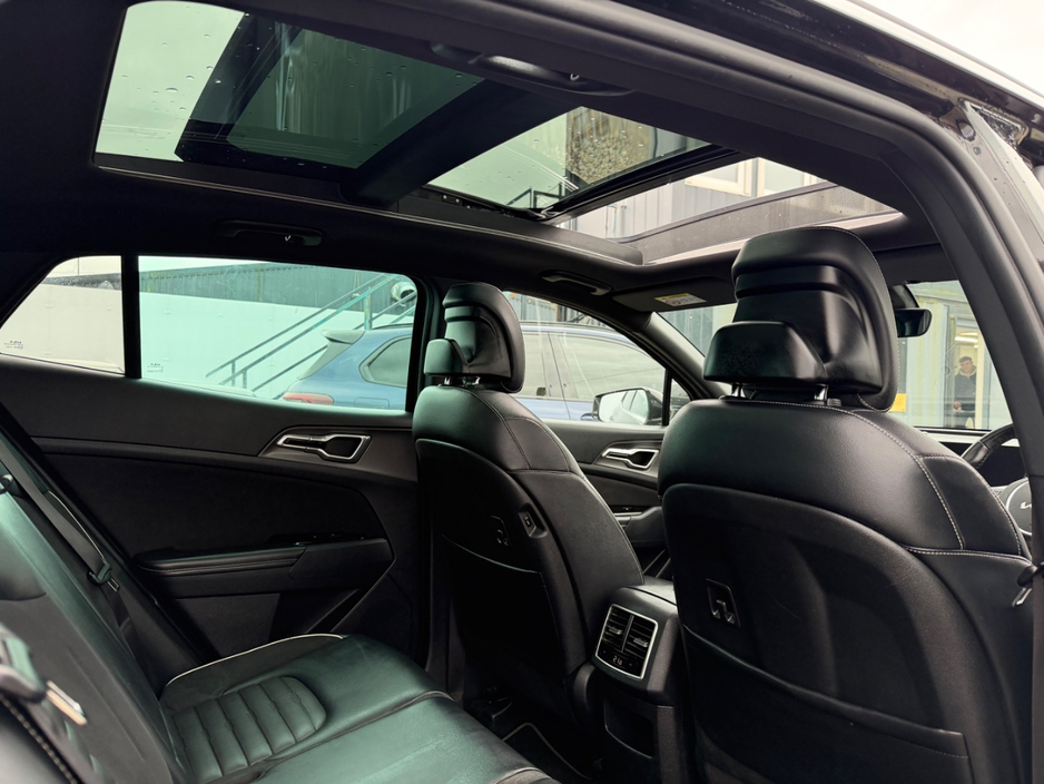 2022 Kia Sportage - image 22